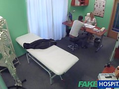 FakeHospital patients baise son infirmière sexy