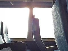 Rucken auf den off-Bus - Nahaufnahme Cumshots