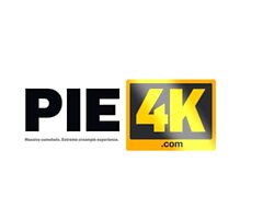 Pie4k. Chica recortada Twat llena de semen por chico deprimido