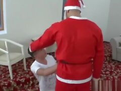 Skybo / Hellbo - Denny klädd som i Santa
