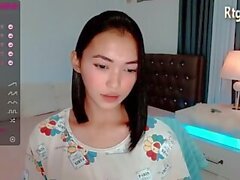 Küçük göğüsler genç Filipina ts vuruşları onu webcam üzerinde