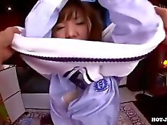 Японские девочек атаковали развратную частного учителя в kitchen.avi