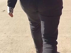 gilf PAWG alta en pantalones vaqueros desteñidos 2