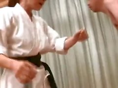 Estilo de Karate Ballbusting de Japón