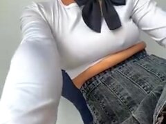 Chick de webcam amador se masturba na webcam mais