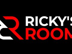 Rickysroom Destiny Mira skadar i Hollywood