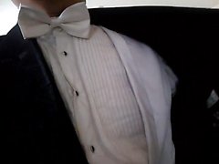 Bianco - cravatta e la coda senza alcuna abbigliamento intimo