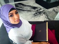 Min Hijab Stepsister vill bli prom drottning