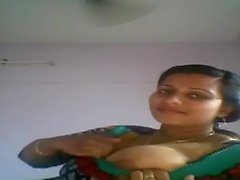 Desi del pechos auto hubby linda mallu Kerala del