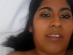 Ballsucking Mexican Motel Slut se fait baiser