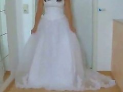 Fille Dans La Elle robe de mariage de baisée dur