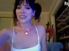 Slim American Shemale Cutie Tänze auf der Webcam