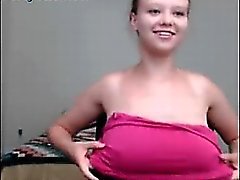 Tetas perfectas increíbles en la webcam