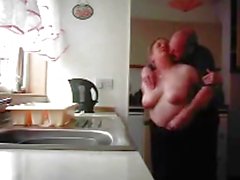 La nonna e Grandpa cazzo nella cucina