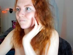 Süße Schönheit masturbiert auf Webcam Nahaufnahme