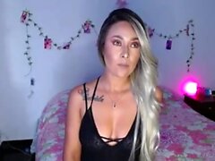 Mamãe amadora webcam buceta se masturbando