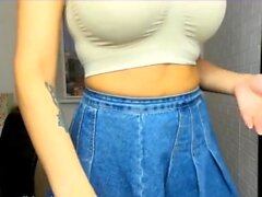 Chubby Milf Strip Visa hennes stora bröstkamera webbkamera