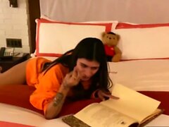 Huja libanesa Mia Khalifa regresa a la pornografía