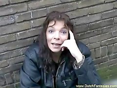 Néerlandais en prostituée baisé bruts destinés à Canapé