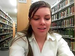 Ella gusta Biblioteconomía y ..