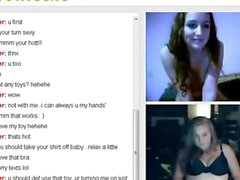 Seksikäs Hot Teinien Kääntäjä on Omegle pelaamisen Points Peli käyntiin onlygirlscam