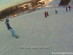 Teen chickar att älska snowboardåkare cuz de se eleganta samt kan för