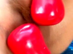 Babe giapponese dai grossi seni giocherellava e creammava in stile BDSM