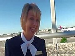 Dello stewardess di di volo Masturbazione con i piedi