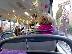 Реальный Общественное автобусной Blowjob Лена Loch