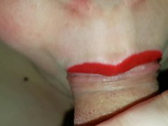 Girlfriend blows cock