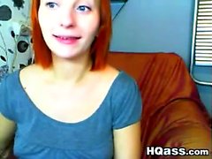 Incinta Red Haired di Cutie Strips a casa