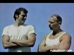 Retro Athletes gay si Spanked