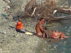 Praia de nudismo Casal Masturbates Each Other Spycam