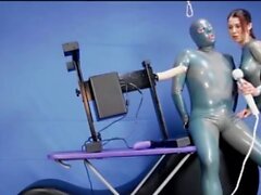 Mistress Susi, también conocida como Rubber Lady - Fuckingmachine Mouth