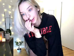 Blondi amatööri webcam strippari Striptease