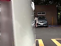 Japanese babes urinate
