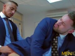 MENATPLAY Klein Kerr Anal Fucks Passar Gay Boss James Castle